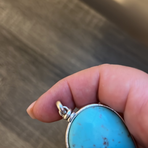 Reversible turquoise and alabaster pendant - Picture 7 of 7